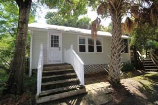 Surf Shack - Folly Beach - 8
