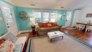 Surf Shack - Folly Beach - 5
