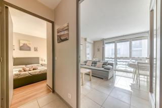 GuestReady - Sleek & Sunny Comfort near the Tram - Lione - 5