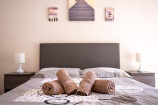 GuestReady - Sleek & Sunny Comfort near the Tram - Lione - 2