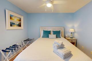 Bleu Pearl - Carolina Beach - 2