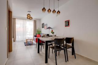 Charming Central Apartment, Your Perfect Getaway - Msida - 8