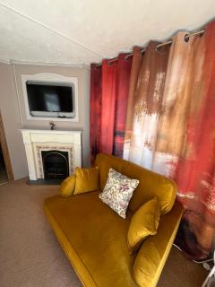 Robins Lodge by the sea - 1