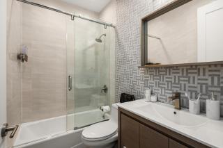 Stylish 3BR Designer Home in Harlem with Parking - Nueva York - 6