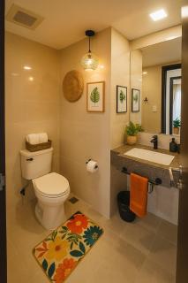 Spacious & Luxury 1BR near Solaire, Okada, Airport - Manila - 2