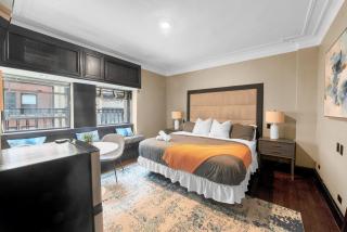 NYC Apartment in The Best Location! Walking Distance to Everything! - 5