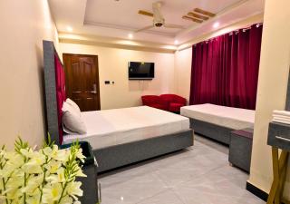 Blue Sky Hotel - 0