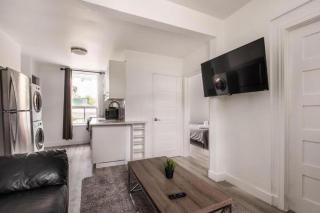 C 05 - Apartment with 2 bedrooms - Montréal - 0