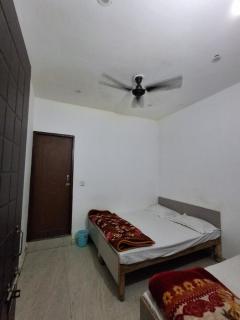 Satyam guest house - Jāmb - 2