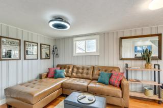 Walk to Edinboro Lake Home with Fire Pit! - Edinboro - 7