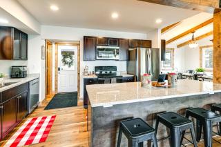 Family-Friendly Lakefront Retreat in Tomahawk! - Tomahawk - 2