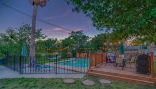 Family fun 4bed 2bath with pool - San Antonio - 3