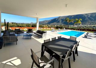 Villa Nanni Contemporary, Pool and Garden - 9