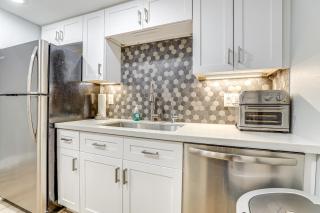 WFH Friendly, Pool Access Houston Townhome! - Houston - 2