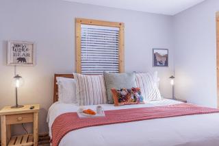 Whispering Pines Cabin - 1