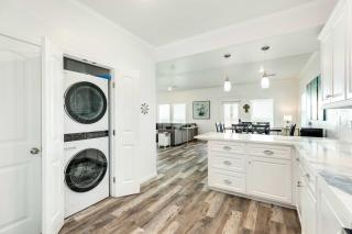 Nana & Pops Beachfront Home - Family Friendly - Surfside Beach - 1