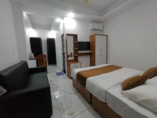 The Mountmist Apartment - Kochi - 8