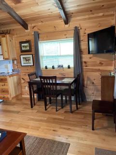 Moore Road Cabin 1 Pet Friendly - Tryon - 7