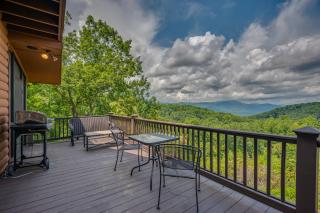 Tranquility Cabin With Mountain Views Pet Friendly - Saluda - 0