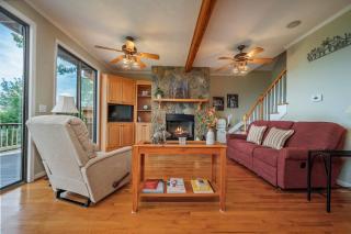 Tranquility Cabin With Mountain Views Pet Friendly - Saluda - 8