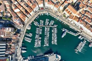 Centre-ville, proche port - 4