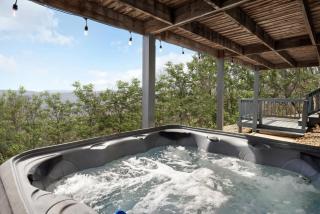 Chalet w Hot Tub Fire Pit Deck Grill & Games - - 9