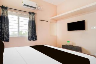 Hotel O Praneeth Residency - Irugūr - 6