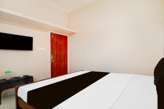 Hotel O Praneeth Residency - Irugūr - 4