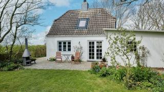 Maritime Holiday Home Secluded On The Dike - Osterhever - 0