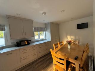 Nature Lovers Family Home - 4 Bed 2 Bath - - 1