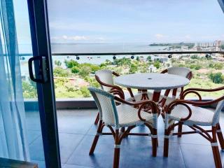 Cozy & Modern 2 BR in Tambuli Seaside Resort & SPA - Sampong - 0