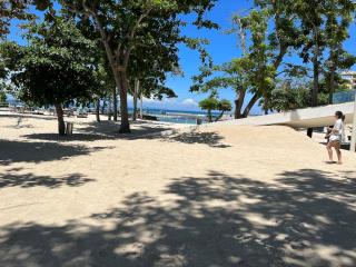 Cozy & Modern 2 BR in Tambuli Seaside Resort & SPA - Sampong - 8