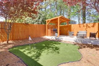 Mini Putting Green and Pool Access Simpsonville Gem - Simpsonville - 9