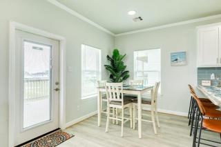 Paradise Found - Great Location - Family Friendly - Surfside Beach - 2