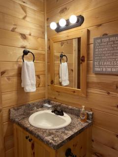 Moore Road Cabin 3 Pet Friendly - Tryon - 3