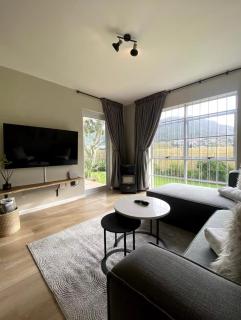2 Bedroom Apartment, Princess Beach Club, HoutBay - 7