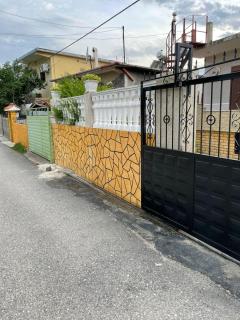 Anel's Guesthouse - Berat - 8
