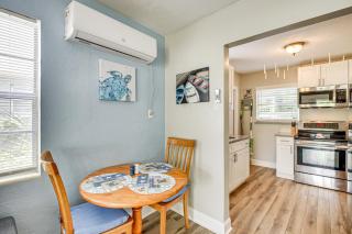 4 Mi to Daytona Boardwalk and Beaches Cute Cottage - Holly Hill - 3