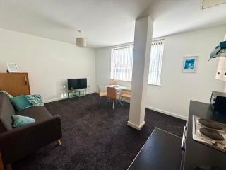 The Trafford Luxe , Garage Parking, Self Check-in Anytime - Perfect for Late Arrivals, Ultra- Fast Wi-Fi, 5 mins to Old Trafford Stadium - Manchester - 5