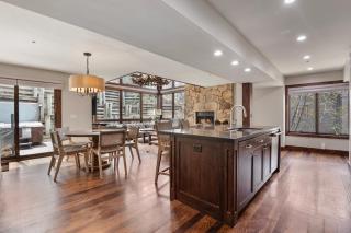 Sunny Mountain Retreat BBQ Grill, Private Hot Tub Walk to Main Street Near Deer Valley Trails - Park City - 6