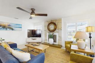 Salty Flamingo - Cape Coral - 5