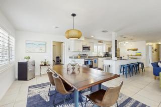 Salty Flamingo - Cape Coral - 3