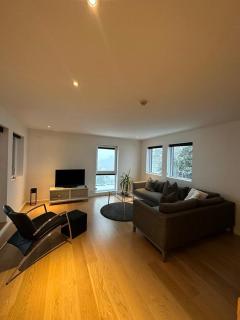 Modern Apartment Near City - Haugesund - 3