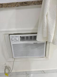 4 Min Walk to Copacabana Beach! 1BR Above Historic Roxy Theater - 4