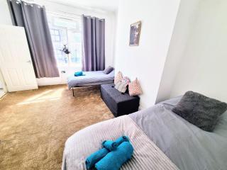 West Yorkshire Canal Retreat - Lindley - 5