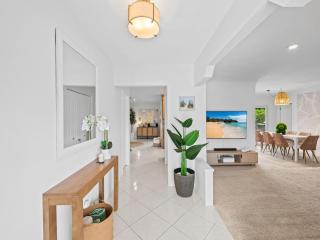 Sunshine Retreat I Waterfront I Pool I Paddle Boards I Bikes - Fort Lauderdale - 3