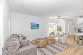 Steps to Sand 3BR for Families - Myrtle Beach - 1