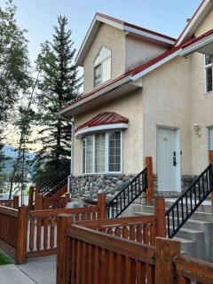 Fernie Ski Bike Fish Double Queen Room on the River - Fernie - 4