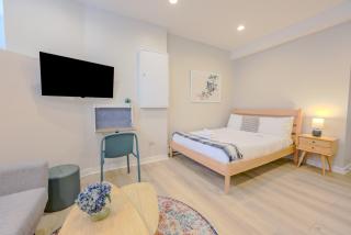Blissful South End Studio - Boston - 6