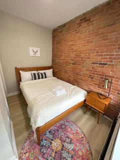 Bright and Cozy Studio Apartment - Boston - 7